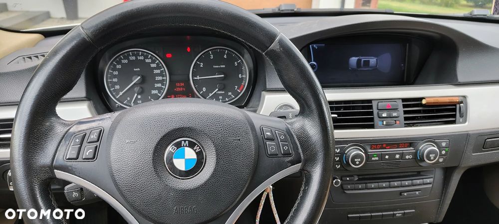 BMW Seria 3 - 16