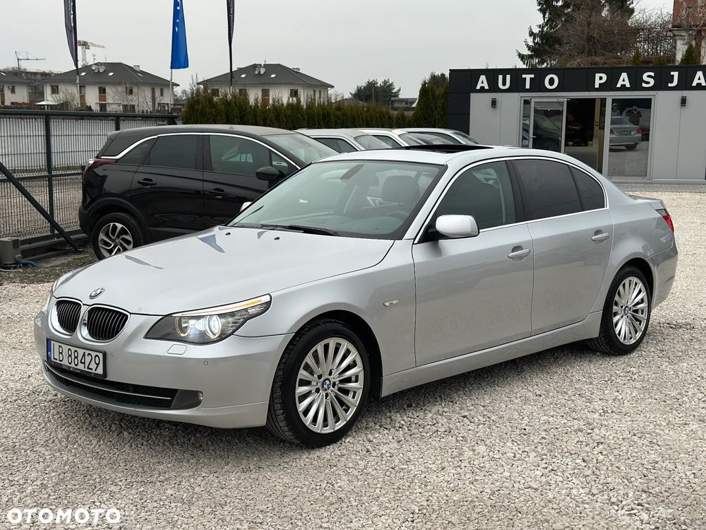 BMW Seria 5 523i - 1