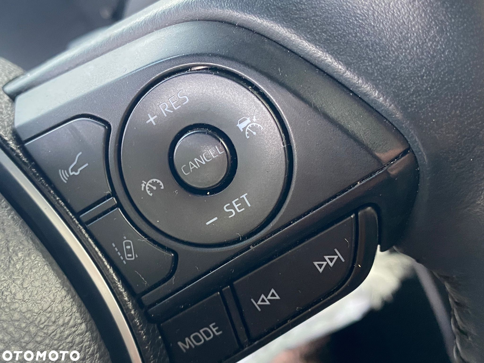 Toyota Corolla 2.0 Hybrid Comfort - 14