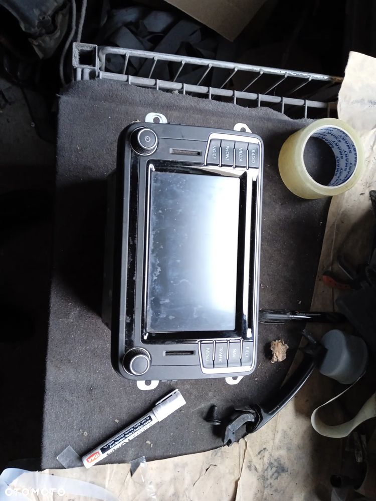 VW GOLF 6 CADDY SHARAN BEETLE TIGUAN RADIO NAWIGACJA NAVI 5C0035680B - 1