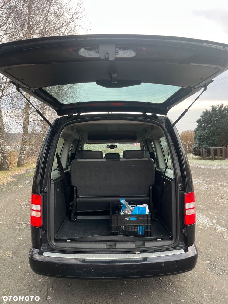 Volkswagen Caddy Maxi Comfortline DSG - 9