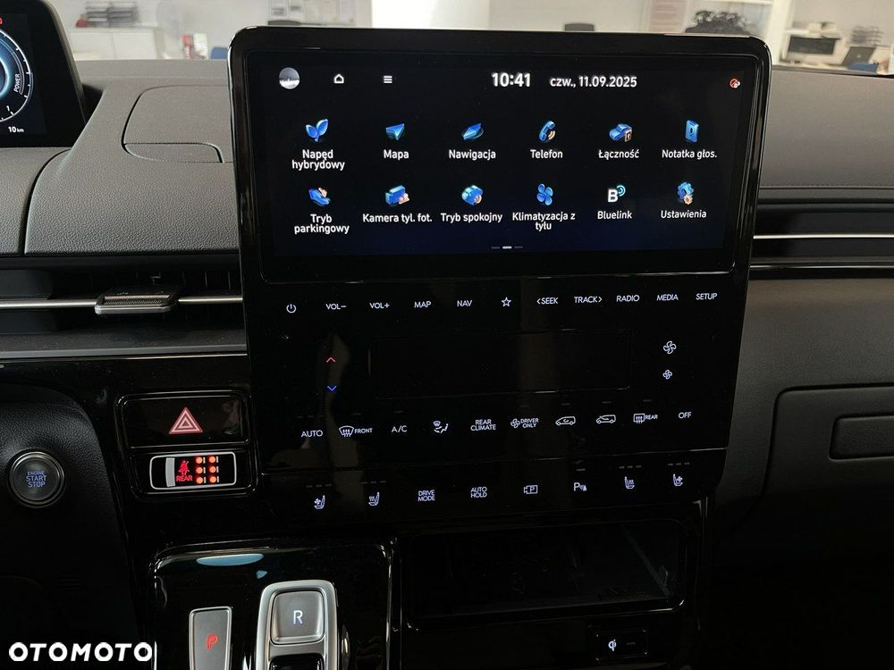 Hyundai Staria - 16