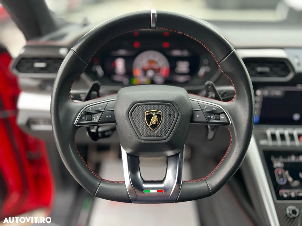 Lamborghini URUS - 15
