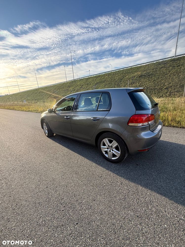 Volkswagen Golf - 4