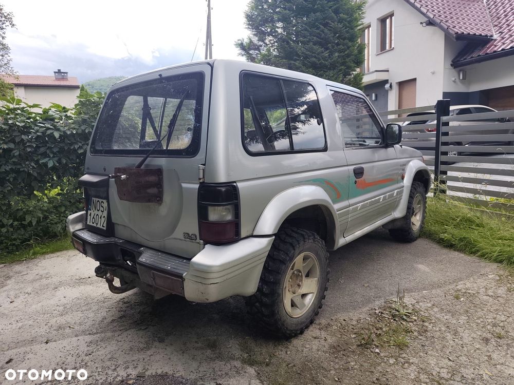 Mitsubishi Pajero - 6
