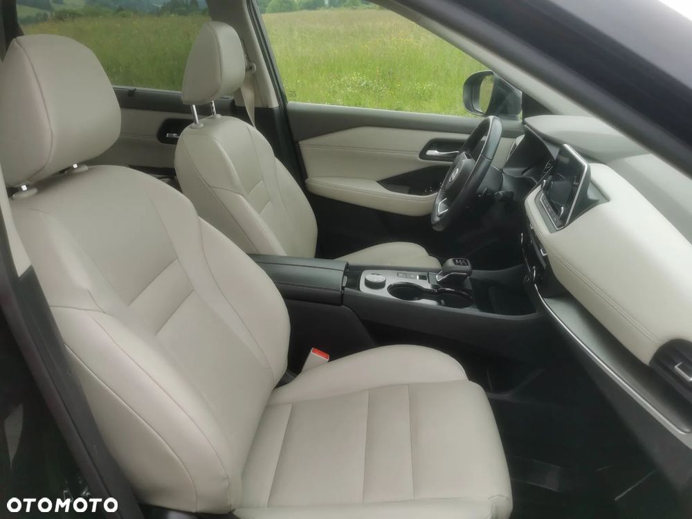 Nissan Rogue - 16