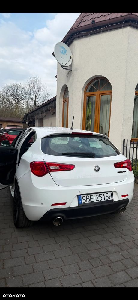 Alfa Romeo Giulietta 1.6 JTDM - 6