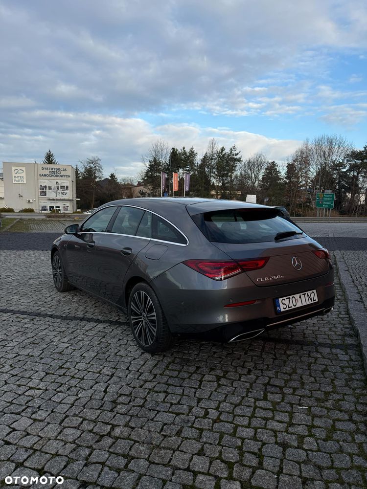 Mercedes-Benz CLA - 5