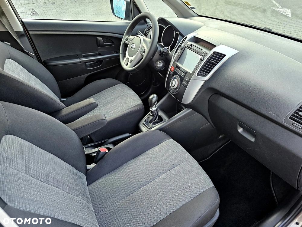 Kia Venga 1.6 CVVT Black Collection - 24