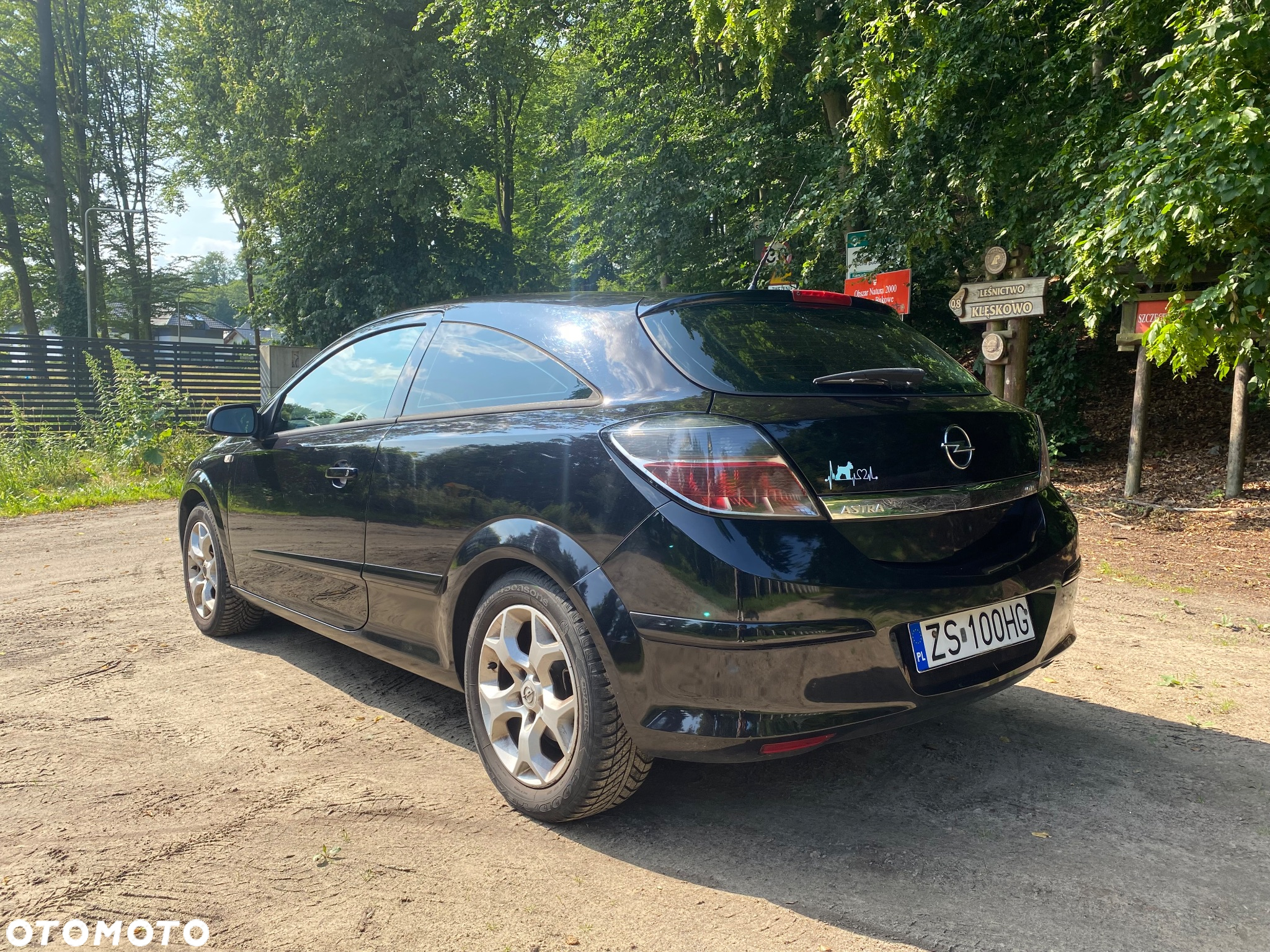 Opel Astra III GTC 1.8 Cosmo - 3