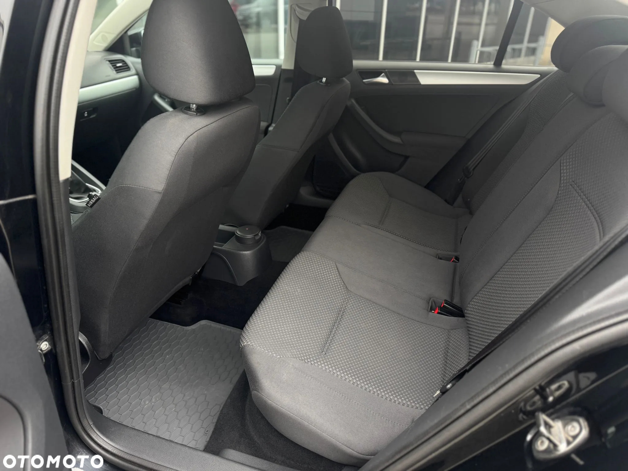 Volkswagen Jetta 1.6 TDI Comfortline - 33