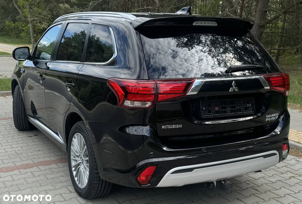 Mitsubishi Outlander 2.4 4WD Diamant+ - 3