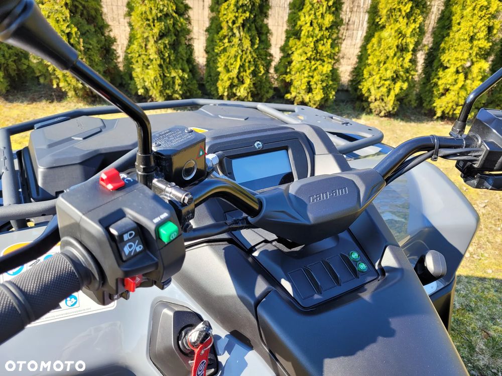 Can-Am Outlander Max - 34
