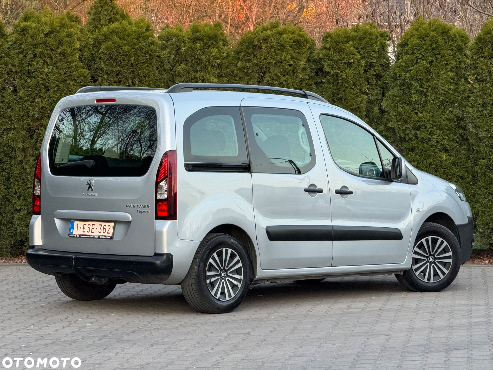 Peugeot Partner Tepee 98 VTi Style - 19