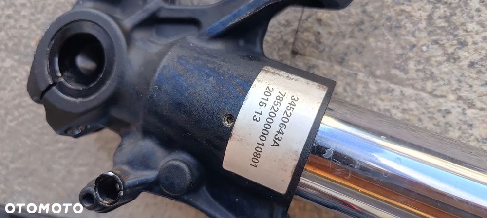 DUCATI MULTISTRADA 1200 1260 KOŁO FELGA TARCZE PÓŁKA DOLNA OŚ LAGI - 10