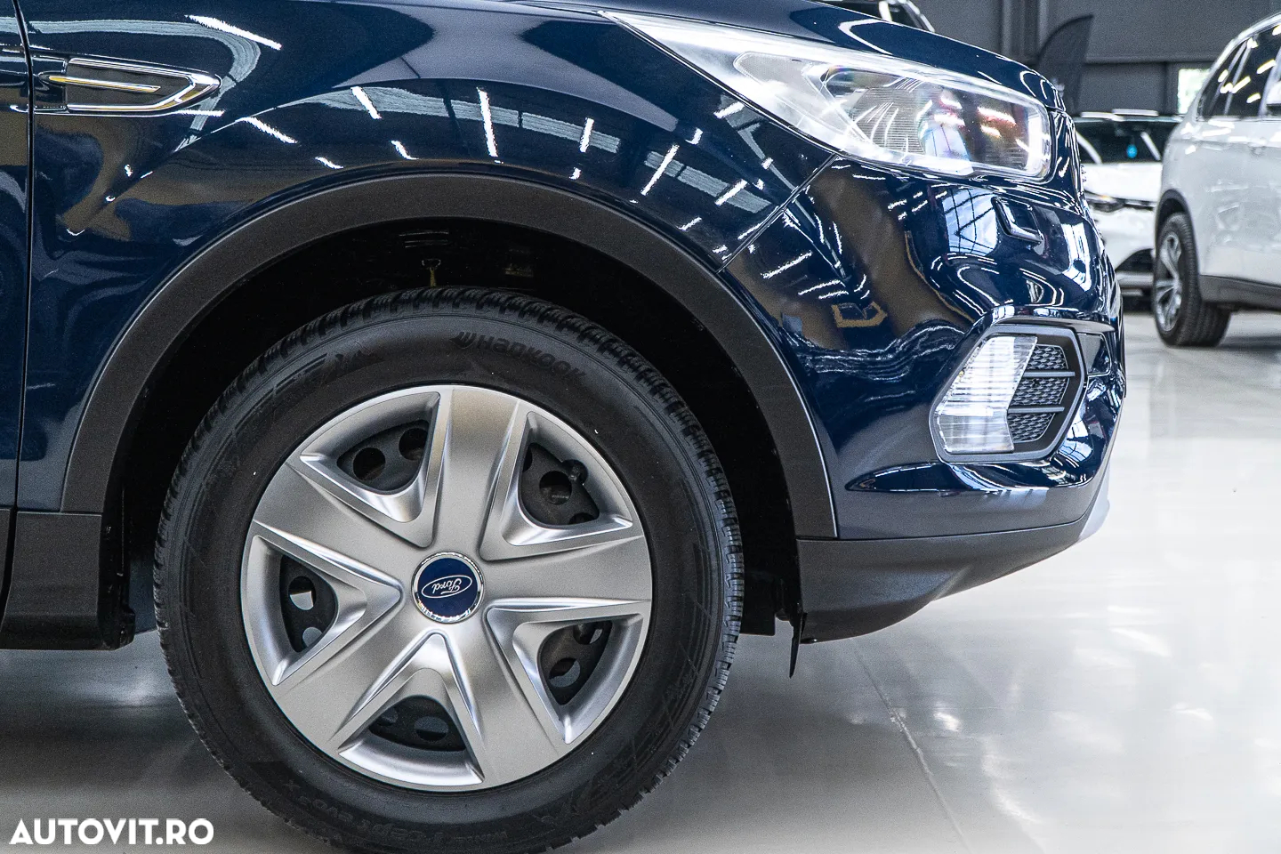 Ford Kuga 2.0 TDCi 4WD Powershift Titanium - 32
