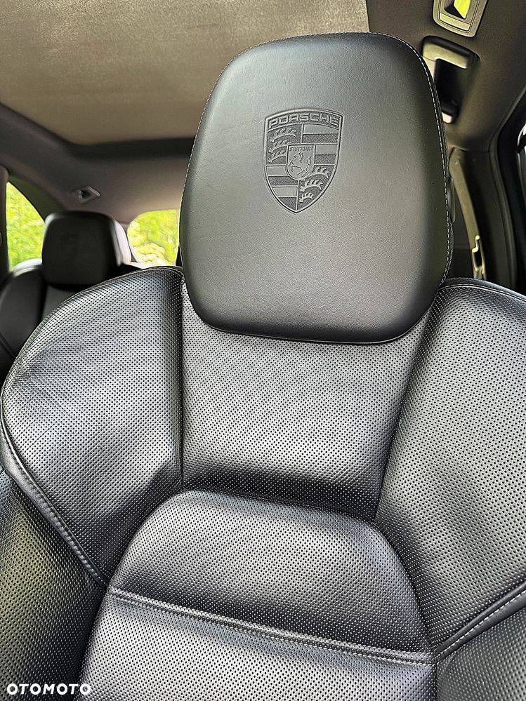 Porsche Cayenne Diesel Platinum Edition - 9