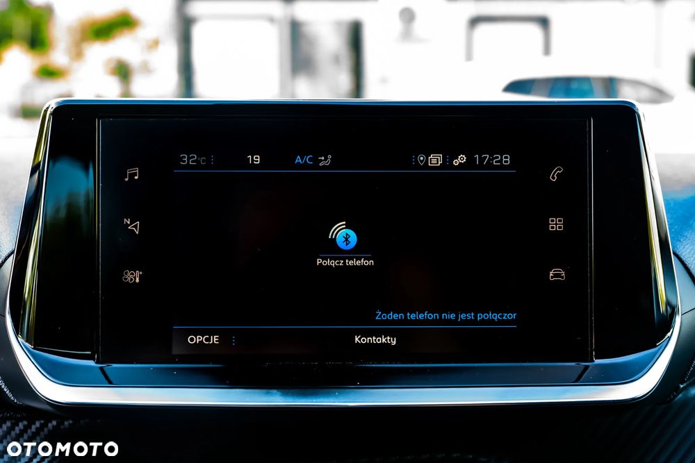 Peugeot 2008 1.5 BlueHDi Allure S&S EAT8 - 20