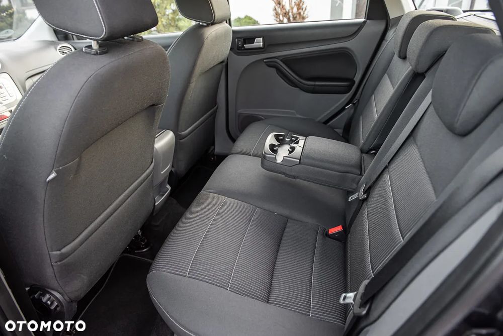 Ford Focus 1.8 Trend - 18