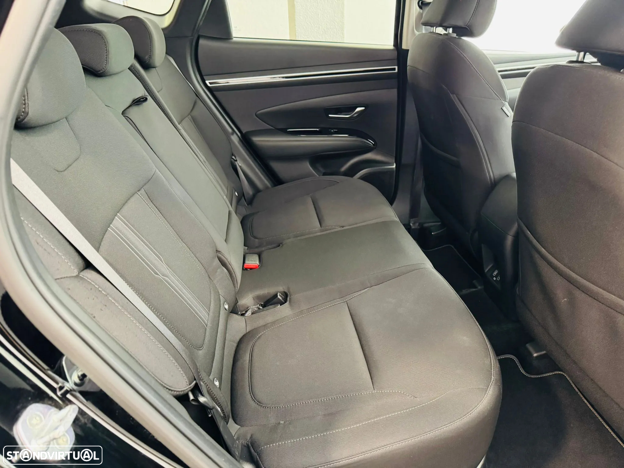 Hyundai Tucson 1.6 T-GDI HEV Premium - 24