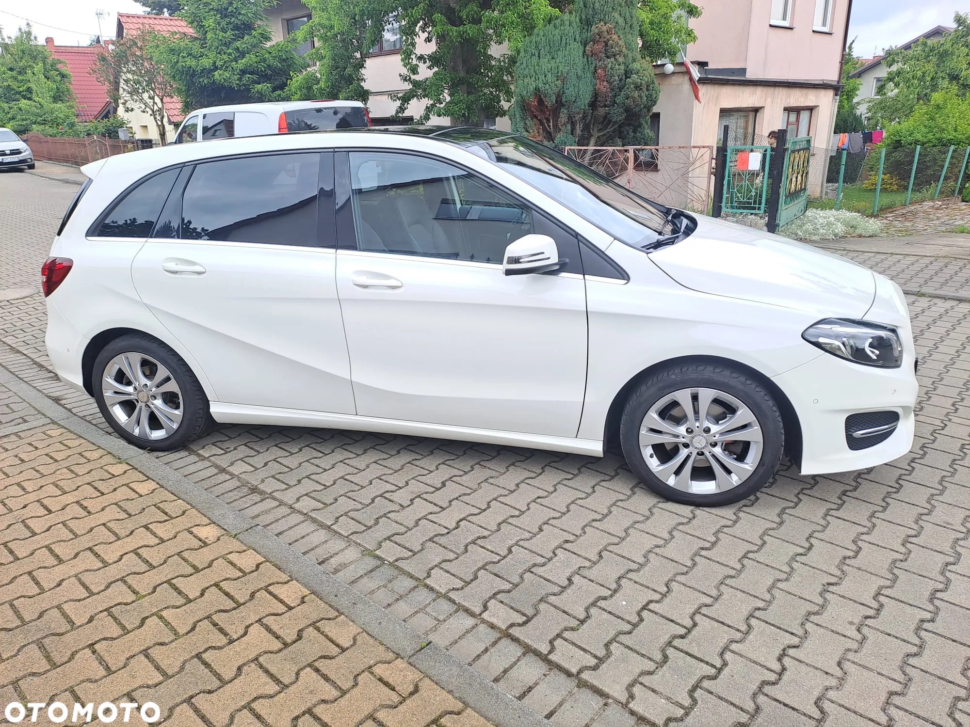Mercedes-Benz Klasa B 180 7G-DCT - 5