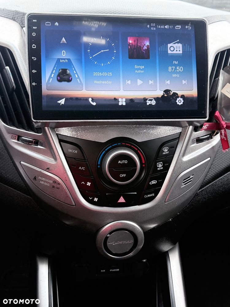 Hyundai Veloster 1.6 blue Style - 24