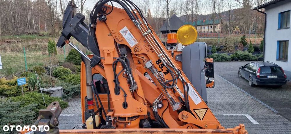 Mercedes-Benz AXOR 1828 - 9