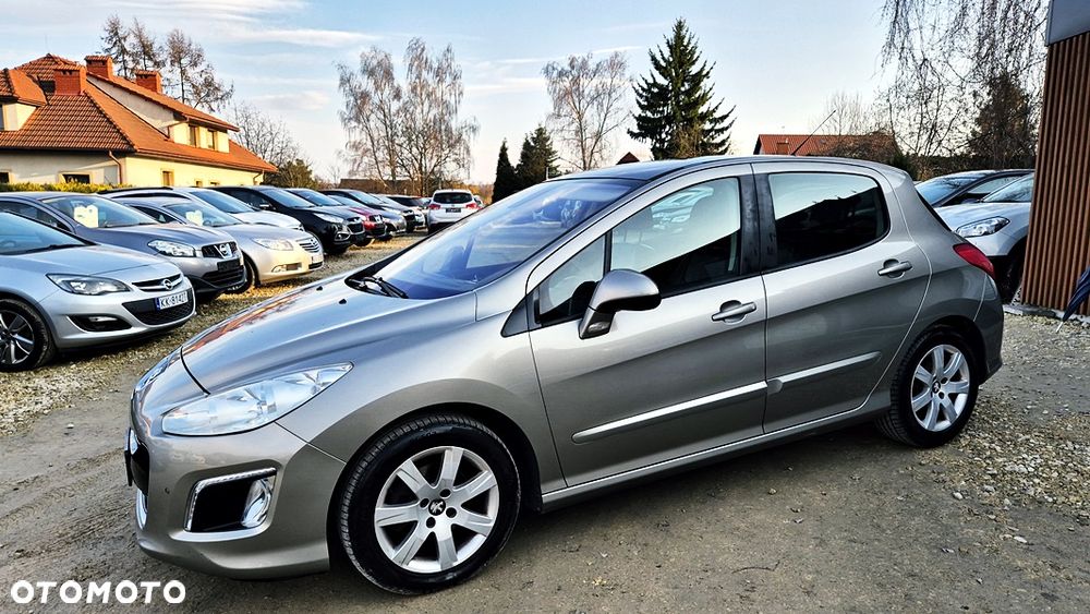 Peugeot 308 1.6 Premium Plus - 25