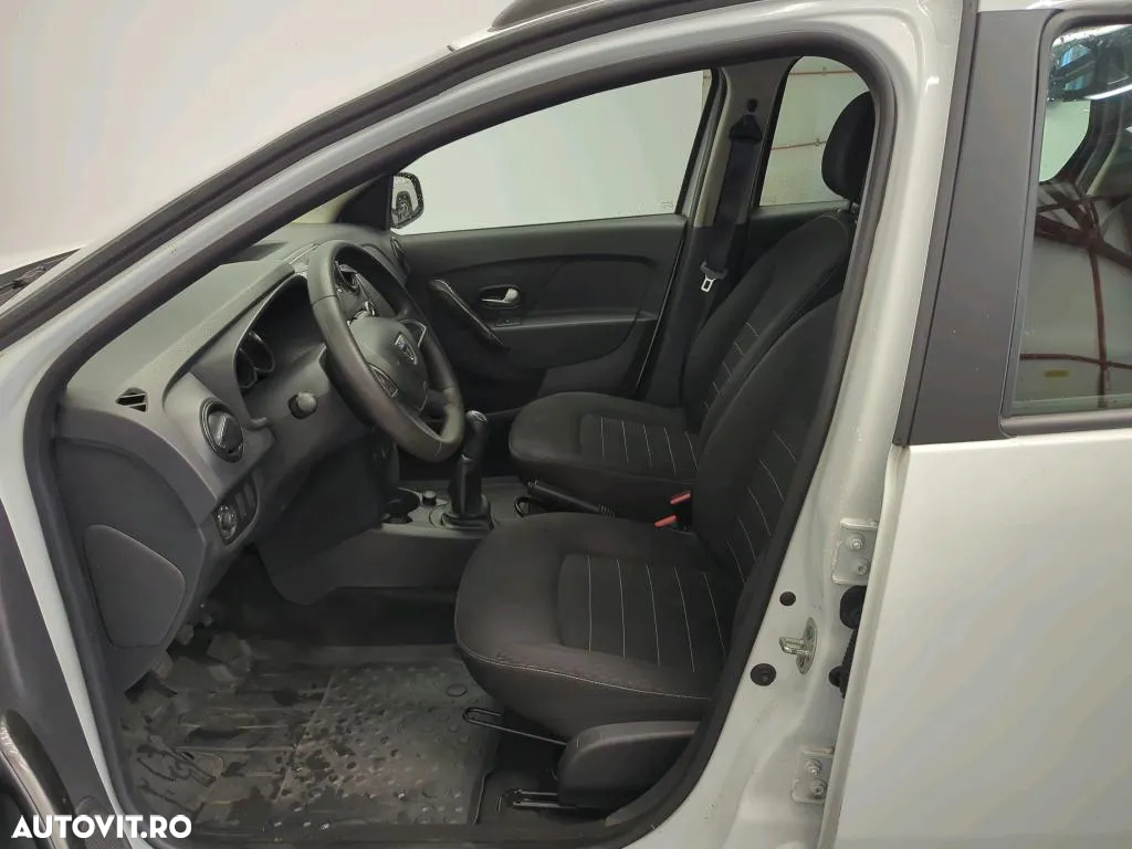 Dacia Logan - 4