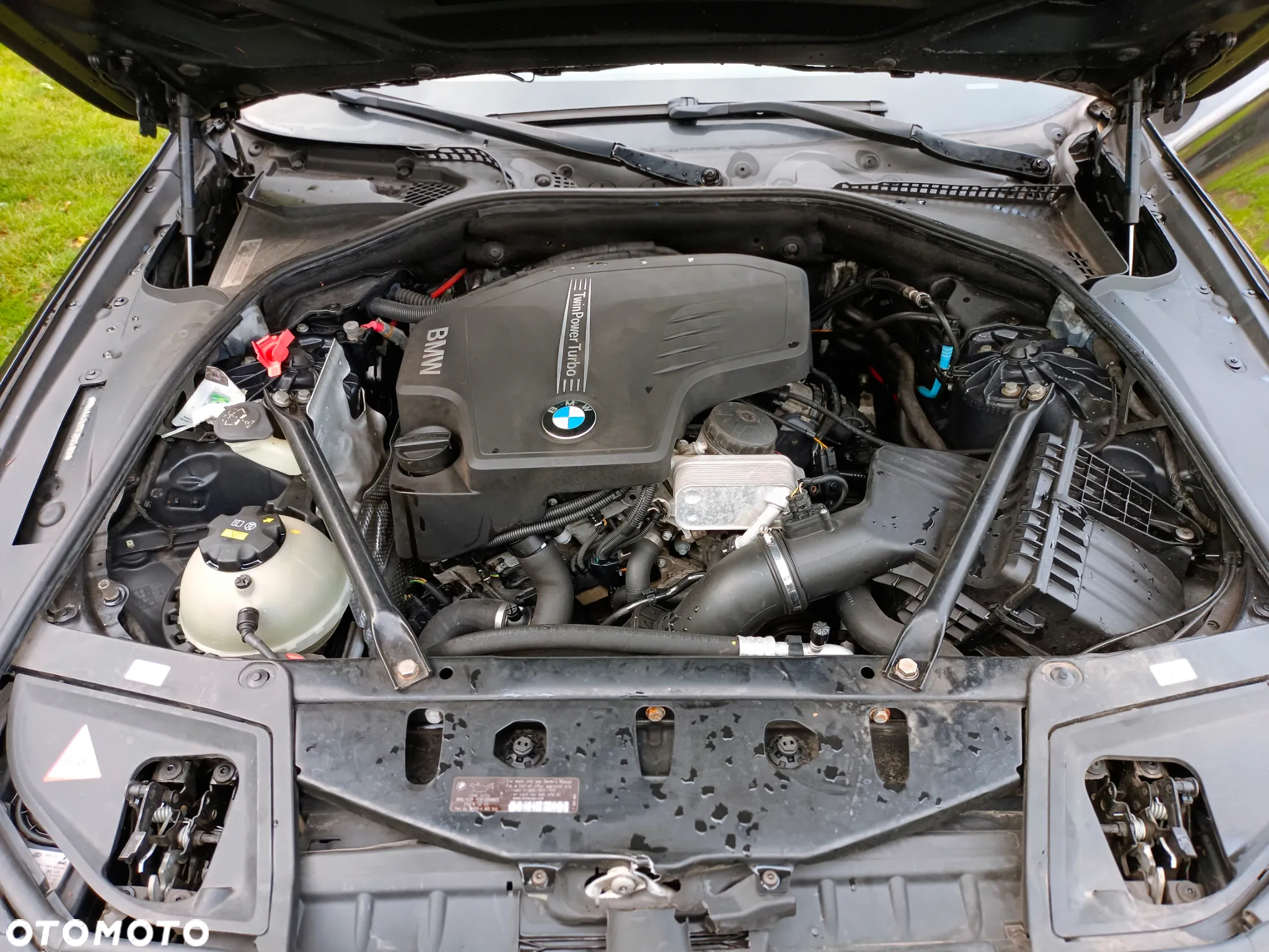 BMW Seria 5 528i xDrive Luxury Line - 26