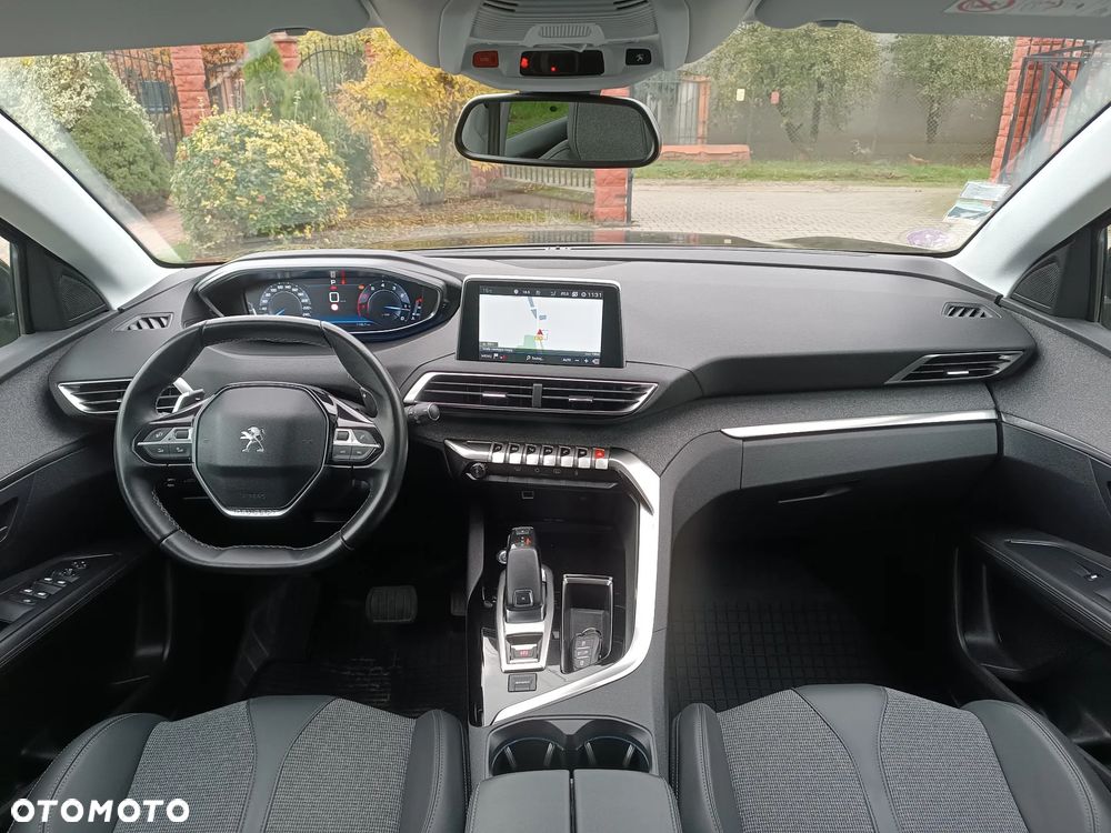 Peugeot 3008 1.2 PureTech GPF Allure S&S EAT8 - 9