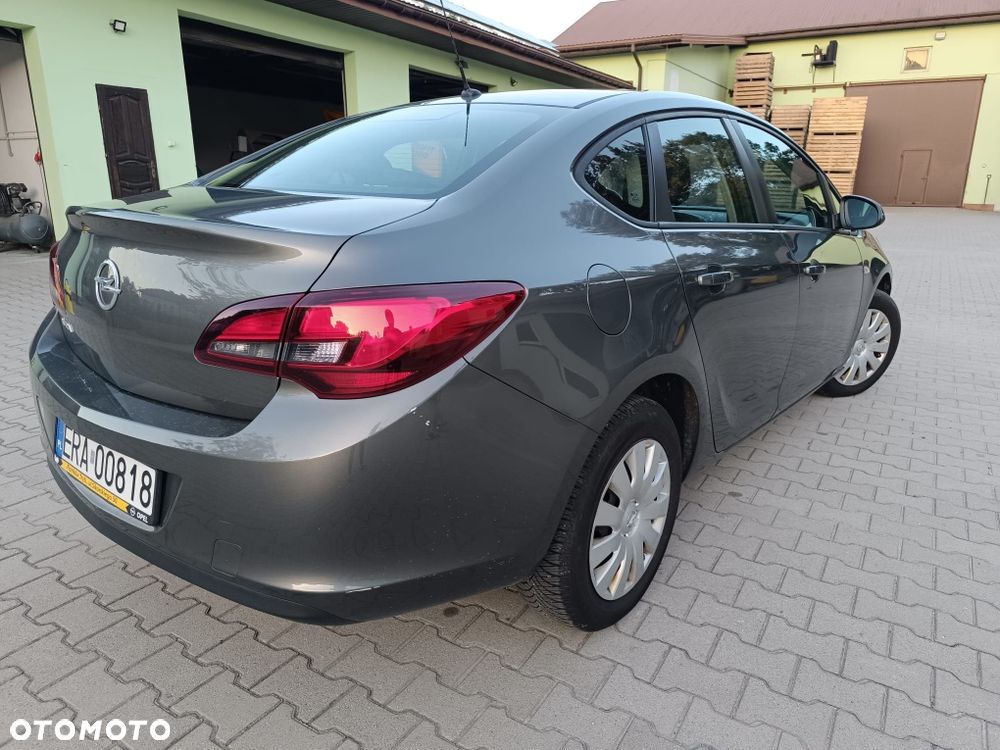 Opel Astra - 6