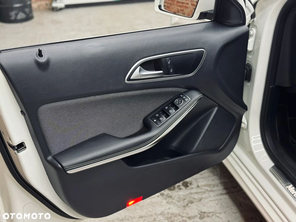 Mercedes-Benz Klasa A 200 Style - 14