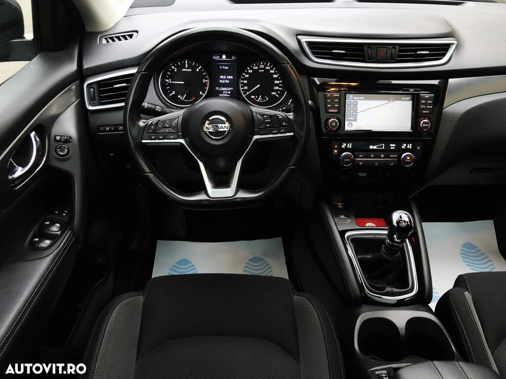 Nissan Qashqai 1.5 DCI TEKNA - 11