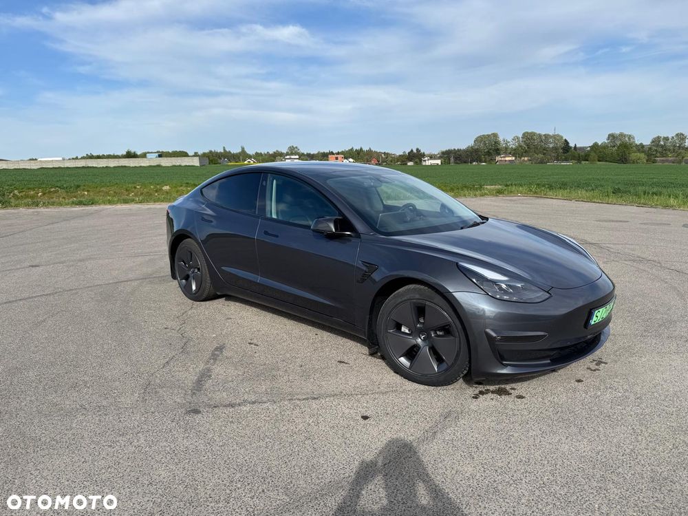 Tesla Model 3 Standard Hinterradantrieb - 4