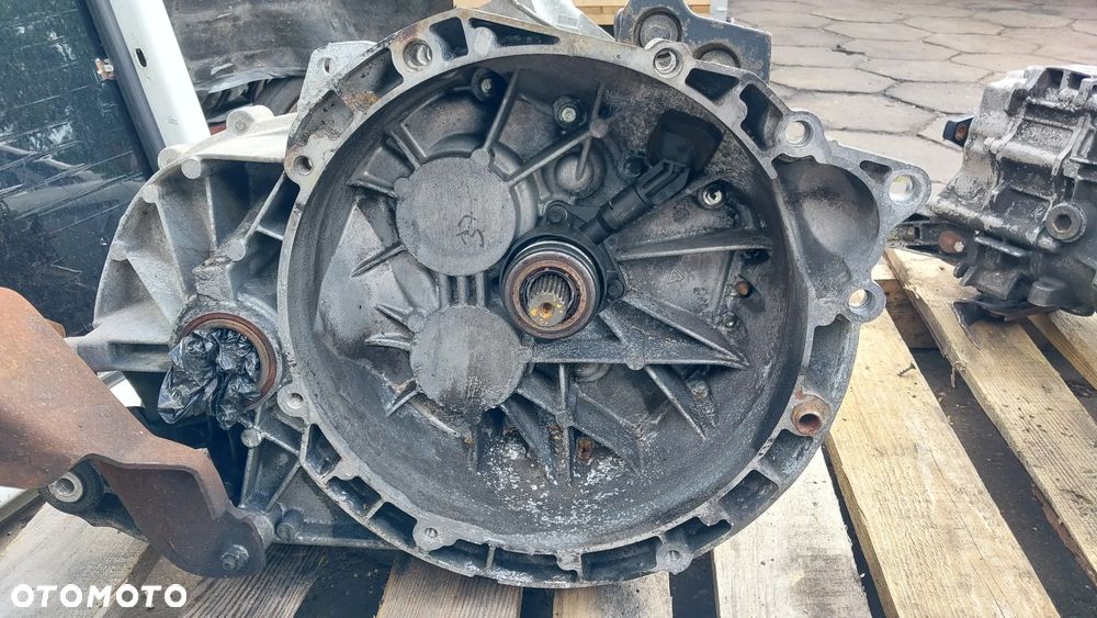 Skrzynia biegów Ford Focus Mk2 Cmax 2.0 TDCI 3S7R-7F096 - 1