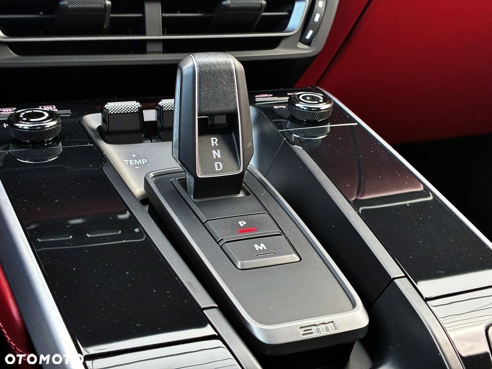 Porsche 911 - 24