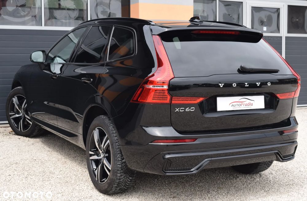 Volvo XC 60 B4 D AWD R-Design - 17