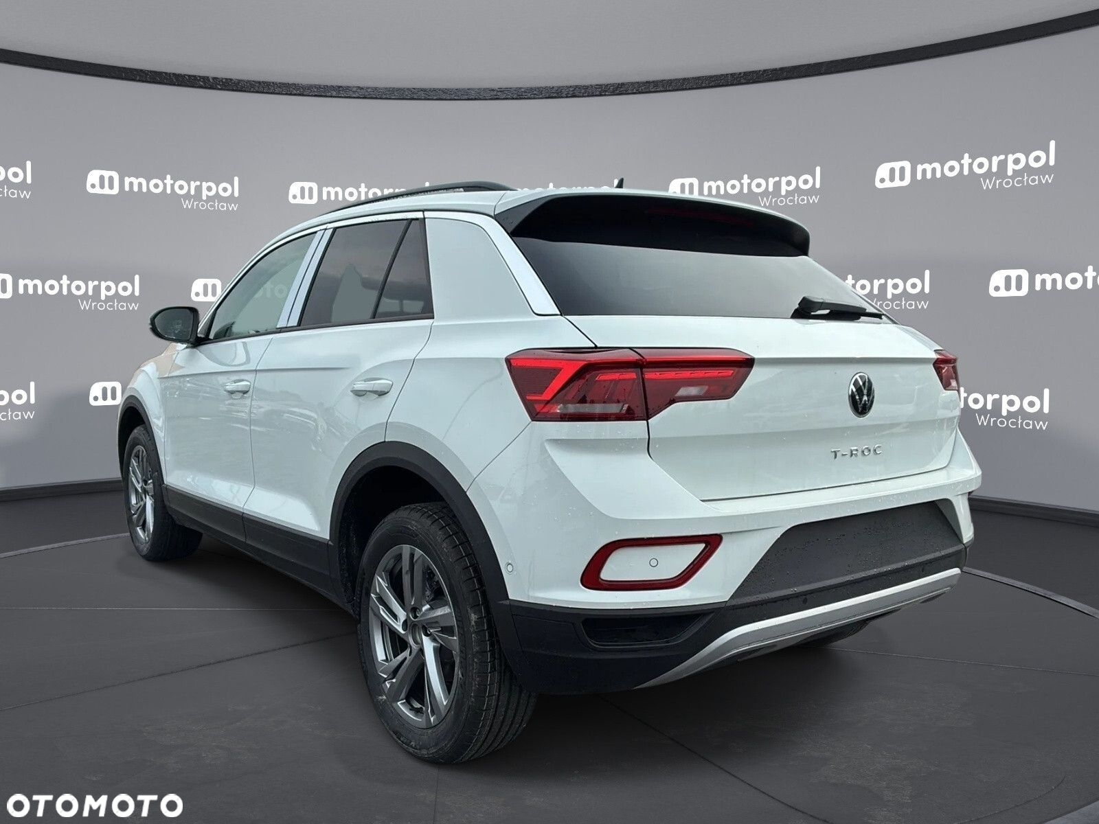 Volkswagen T-Roc - 8