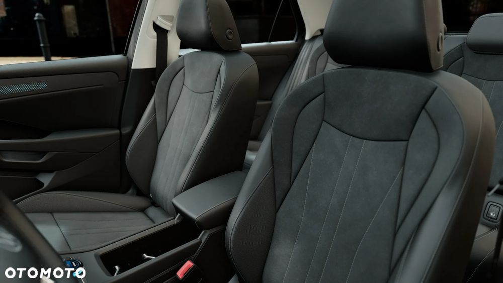 Volkswagen T-Roc 1.5 eTSI Style DSG - 11