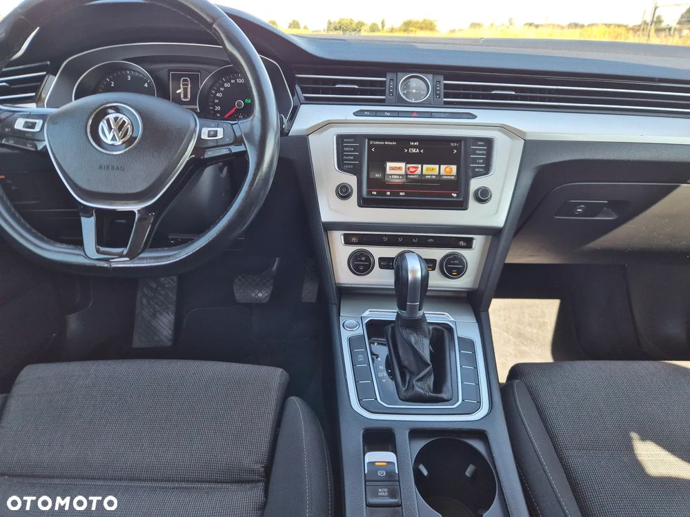 Volkswagen Passat 2.0 TDI SCR DSG Highline - 14