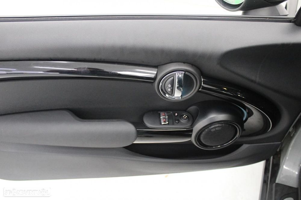 MINI 3 Portas Cooper SE Premium Yours - 10
