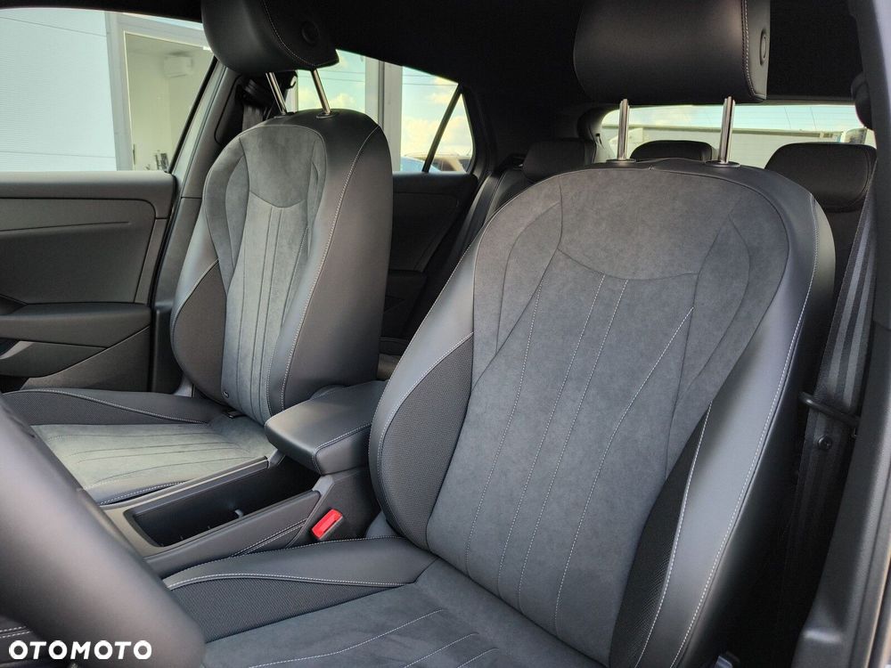 Volkswagen T-Roc 1.5 TSI Style DSG - 13
