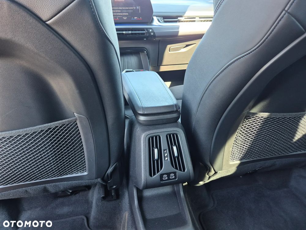 BMW Seria 2 218d - 20