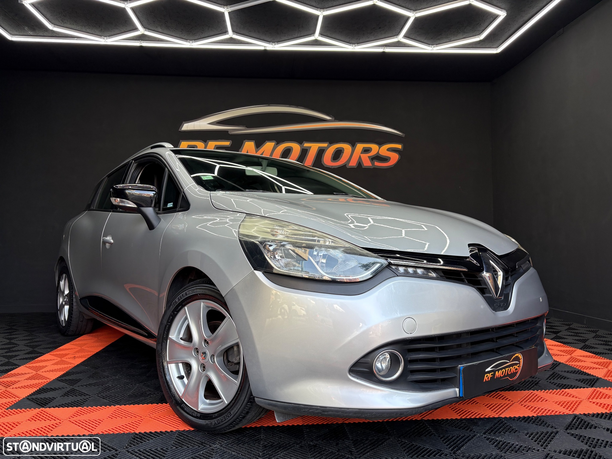 Renault Clio Sport Tourer 0.9 TCE Limited - 21