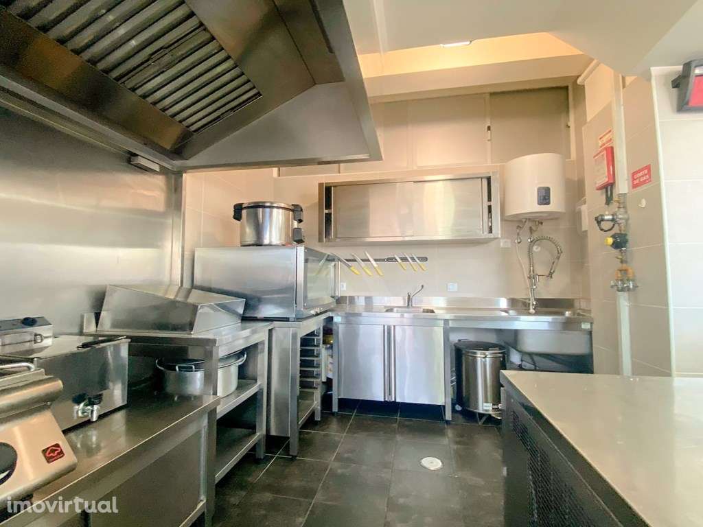 Espaço comercial adaptado para atividade de Takeaway em Algueirão - Grande imagem: 2/28