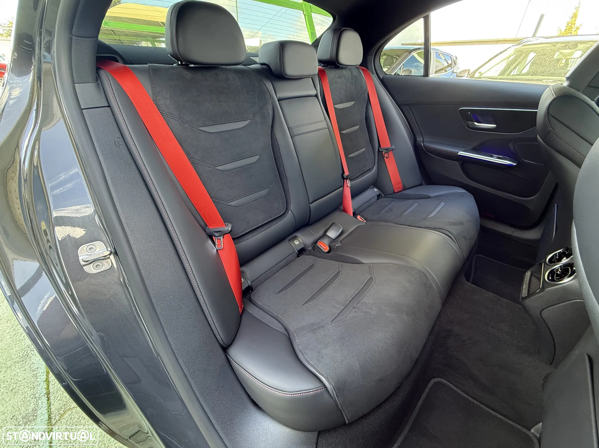 Mercedes-Benz C 43 AMG 4Matic - 39