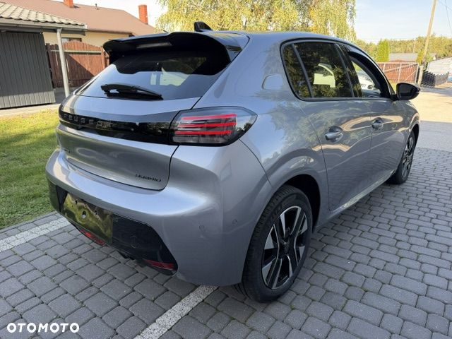 Peugeot 208 - 3