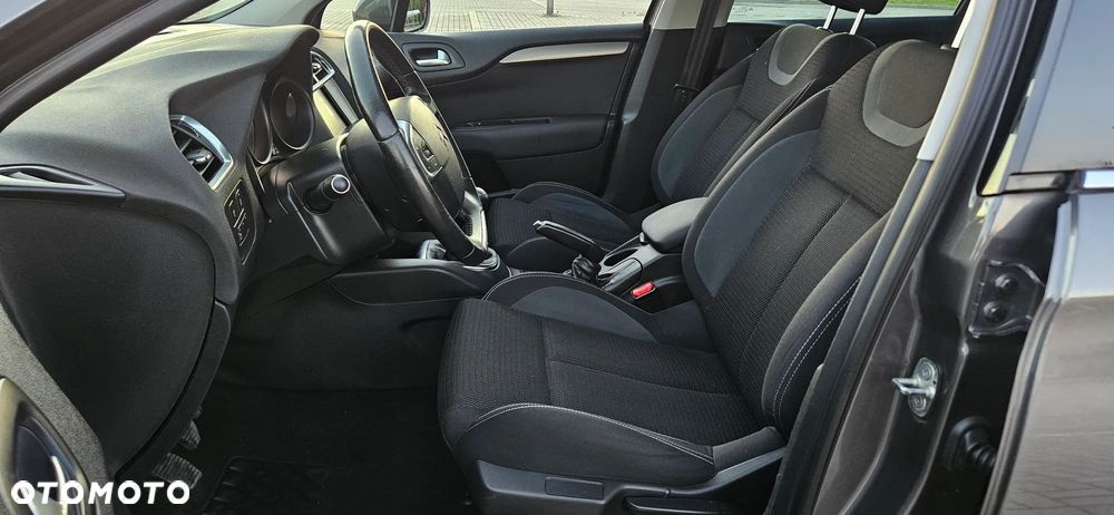 Citroën C4 1.2 PureTech MoreLife - 5