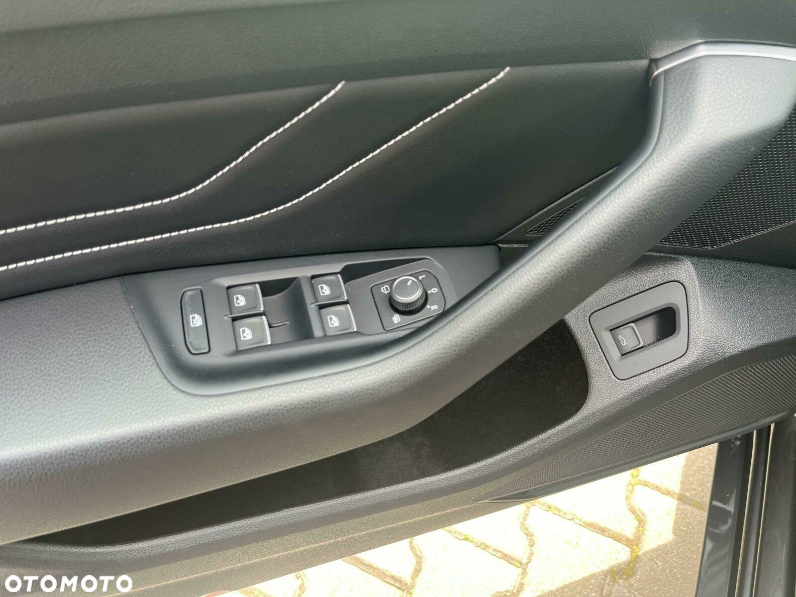 Volkswagen Arteon 2.0 TDI 4Motion R-Line DSG - 15